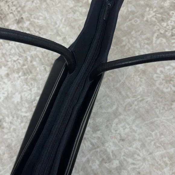 Tumi Large Tote Bag Leather/ Nylon Travel Voyaguer Everyday Shoulder Straps - Picture 12 of 13